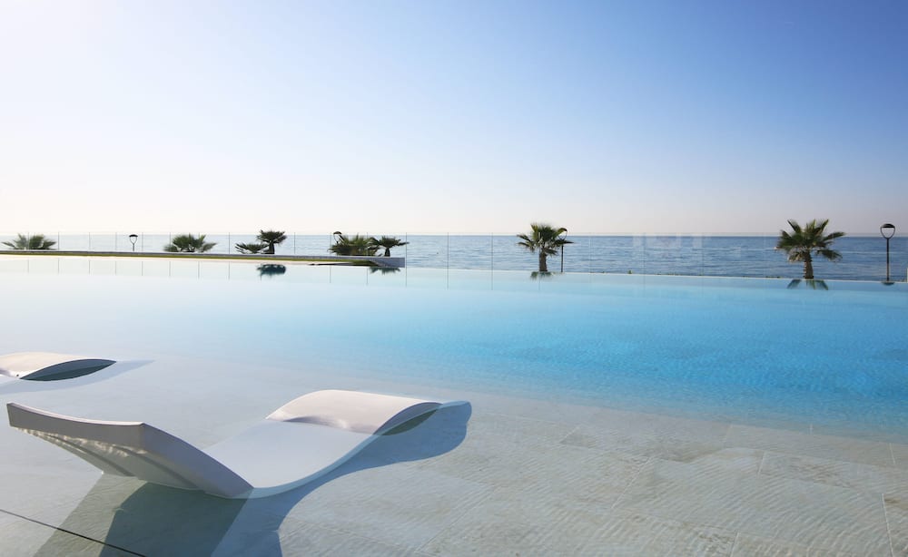 Marbella-Vastgoed-Woningen-Immo-Real-Estate-Apartments-Appartementen-Villas-te-koop-kopen-for-sale-Estepona-La-Cala-de-Mijas-Costa